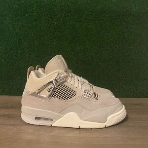 Jordan 4 Retro ‘Frozen Moments’ Size 7